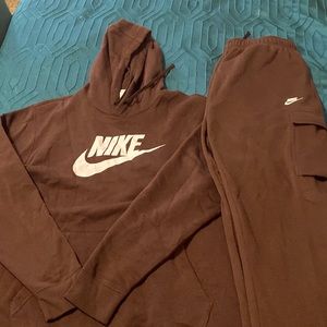2X Nike Sweatsuit